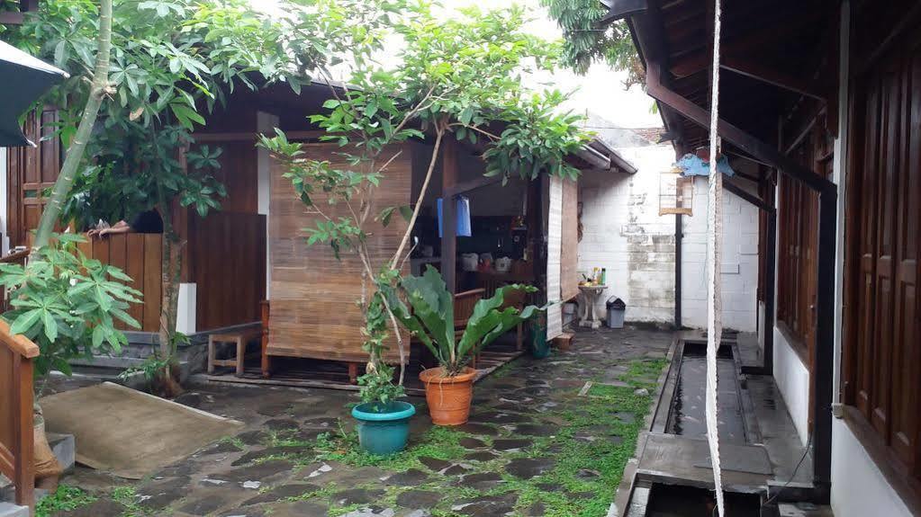 Ndalem Mj Homestay Yogyakarta Luaran gambar